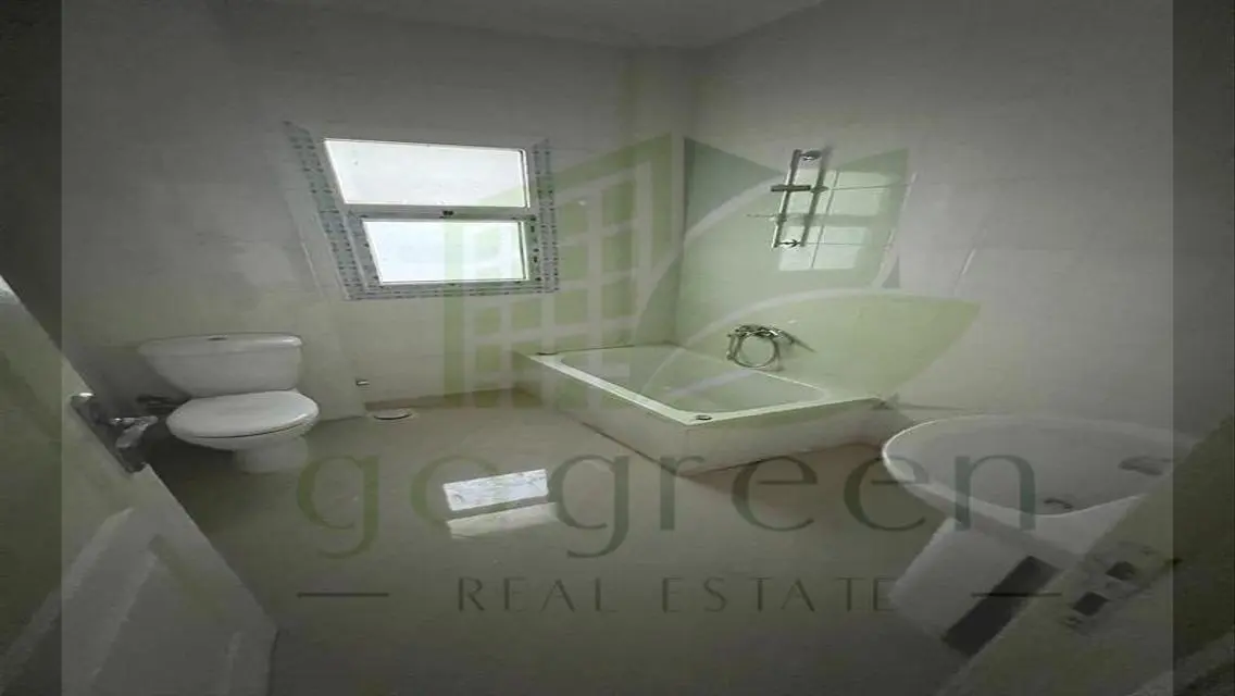 Finished villa for resale first sea row - Stella