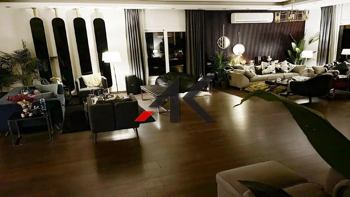 luxurious Finished Stand Alone For Sale-Les Rois