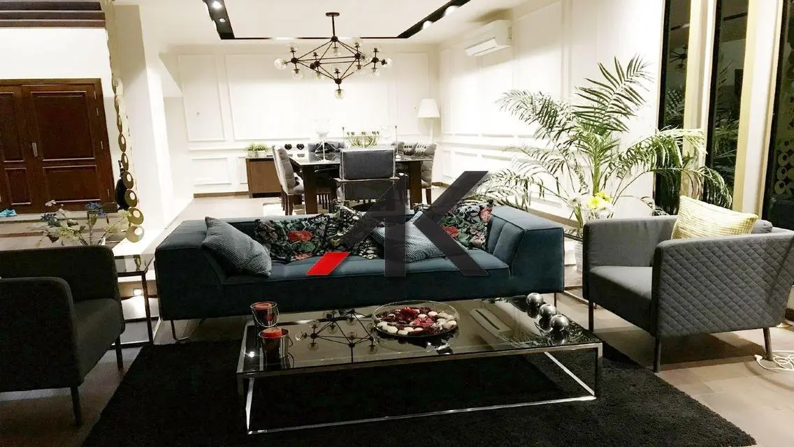 luxurious Finished Stand Alone For Sale-Les Rois
