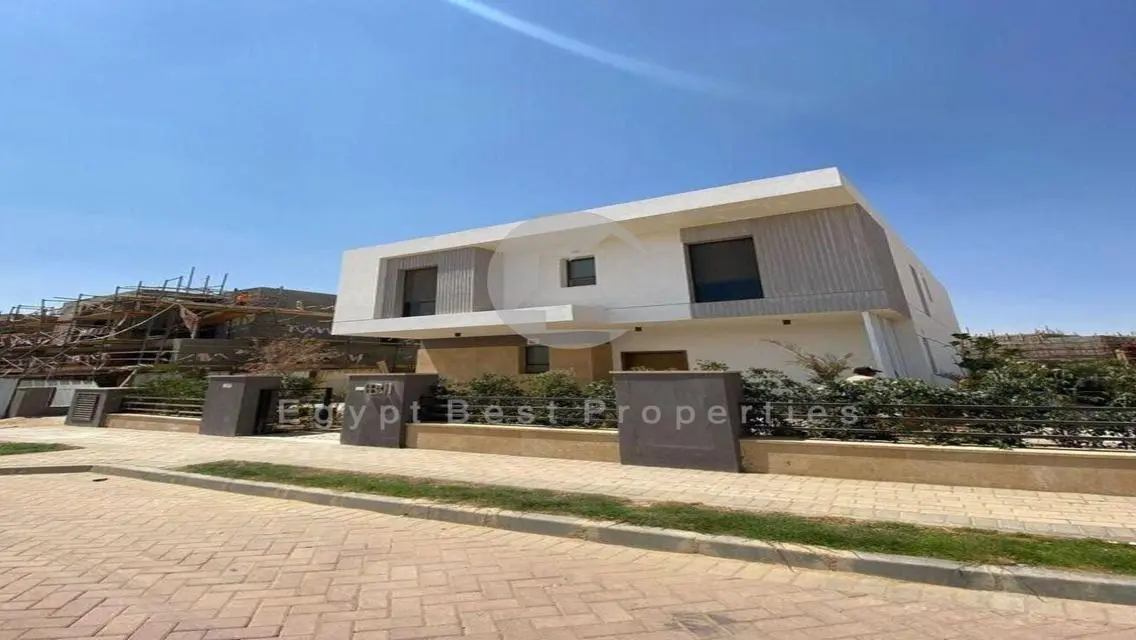 Large Villa for sale in New Cairo Golden Square
