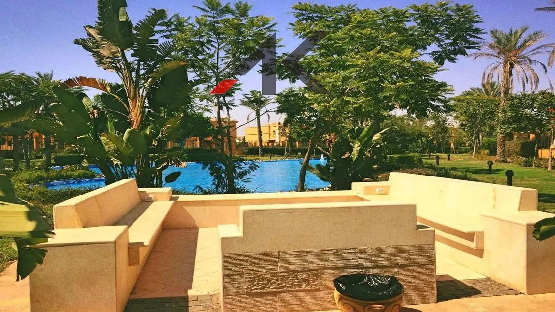 فيلا مستقلة بموقع مميز للبيع في جاردينيا سبرنجز