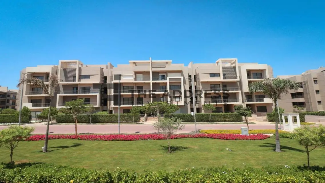 شقة متشطبة بالتكيفات بتطل على لاندسكيب فى المراسم
