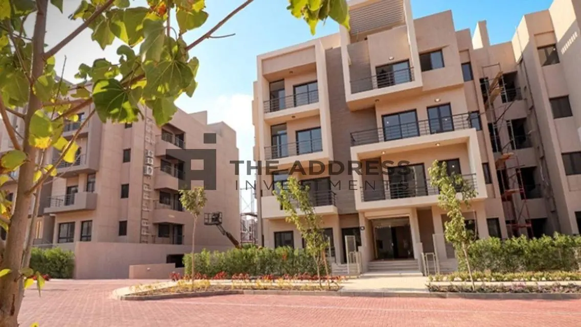 شقة متشطبة بالتكيفات بتطل على لاندسكيب فى المراسم