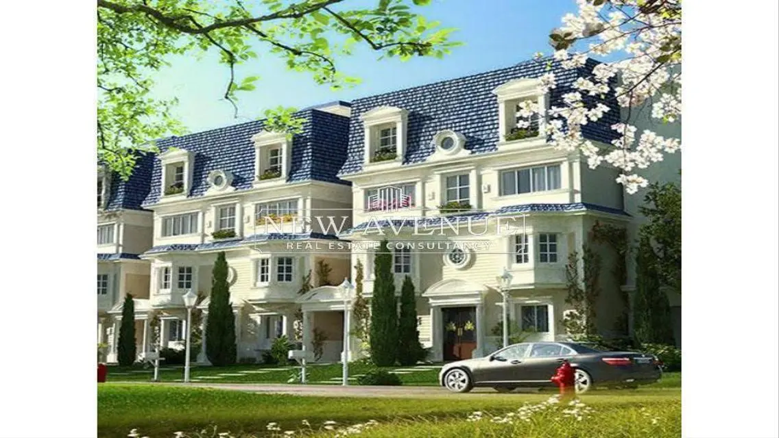 Luxurious Apartment Overlooking a Major Landmark