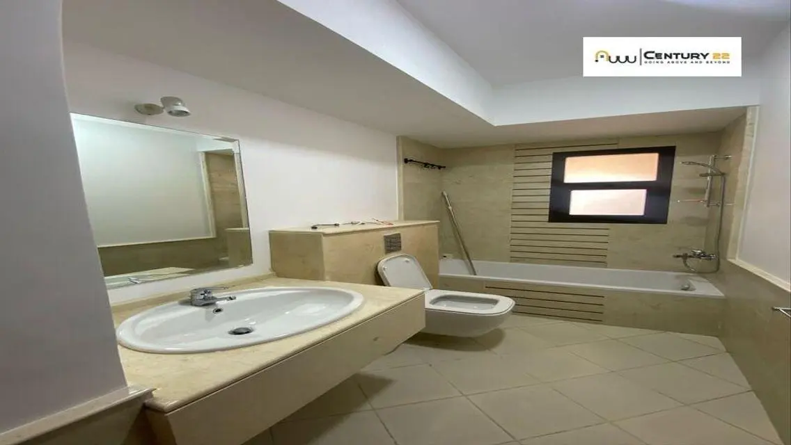 Ground floor apartment with garden for rent in Miv