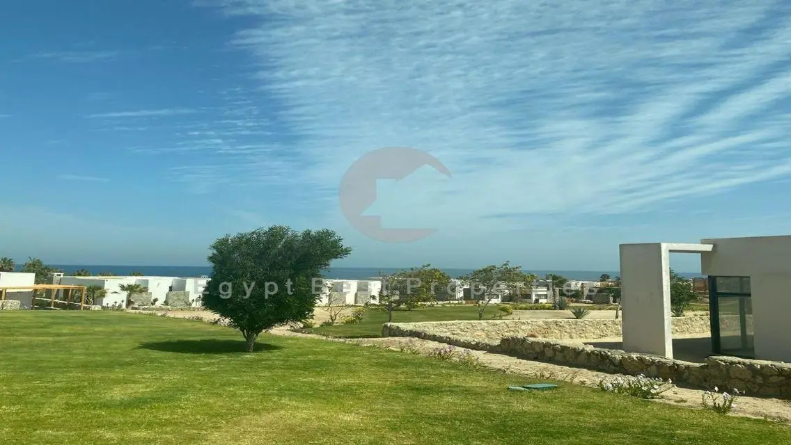 بنتهاوس متشطب للبيع في سوما باي فيو مميز ع اللاجون