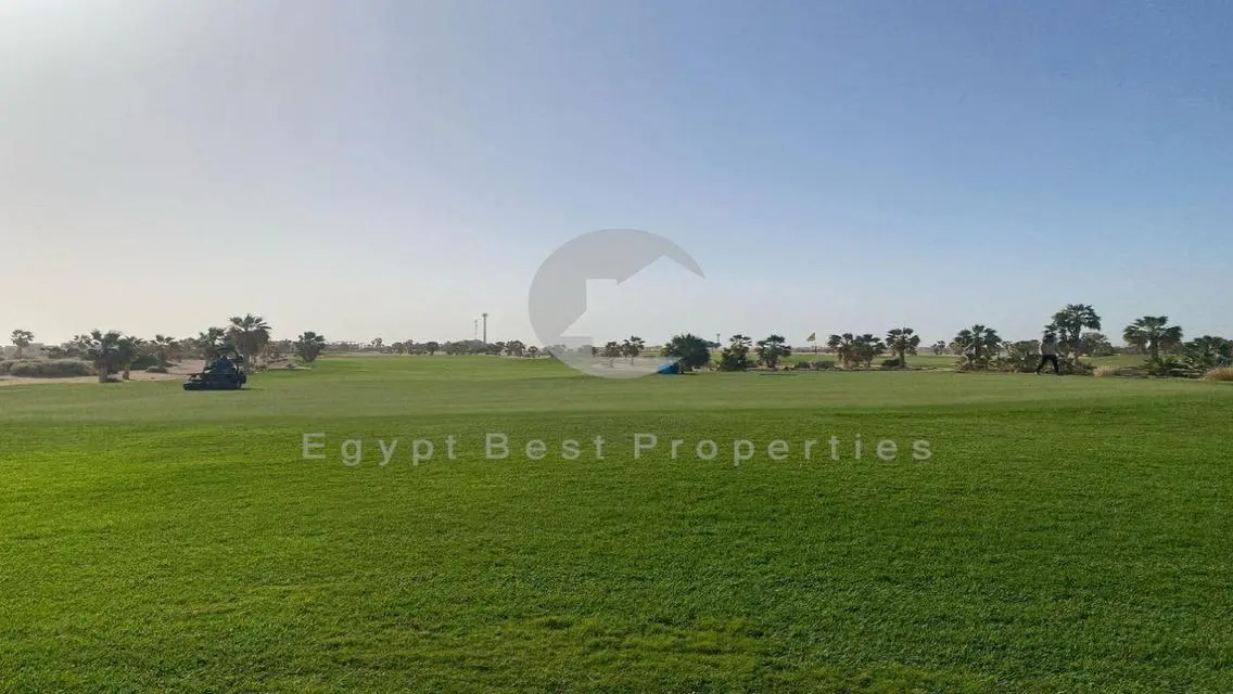 بنتهاوس متشطب للبيع في سوما باي فيو مميز ع اللاجون