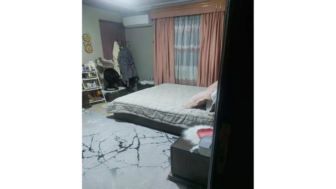 للبيع شقه بحدايق الاهرام بجوار جاردينيا           