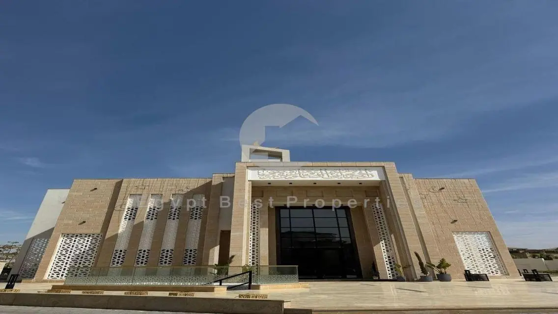 للبيع فيلا في أزار القاهرة الجديدة قسط علي 10 سنين