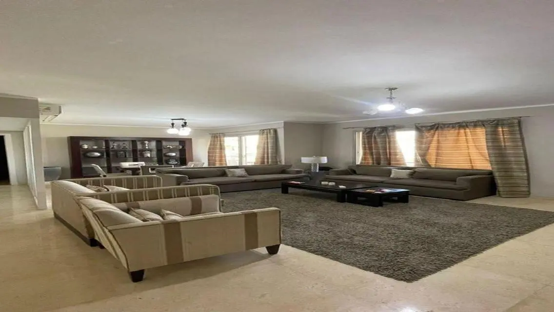 بالم باركس,شقة مفروشة,تطل علي مسطحات خضراء 2 نوم .