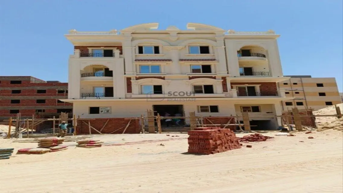 Distinctive apartment semi-finished, in New Narges