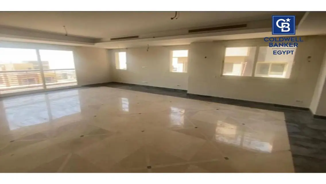 FULLY FINISHED DUPLEX WITH PRIME LOCATION NEW GIZA