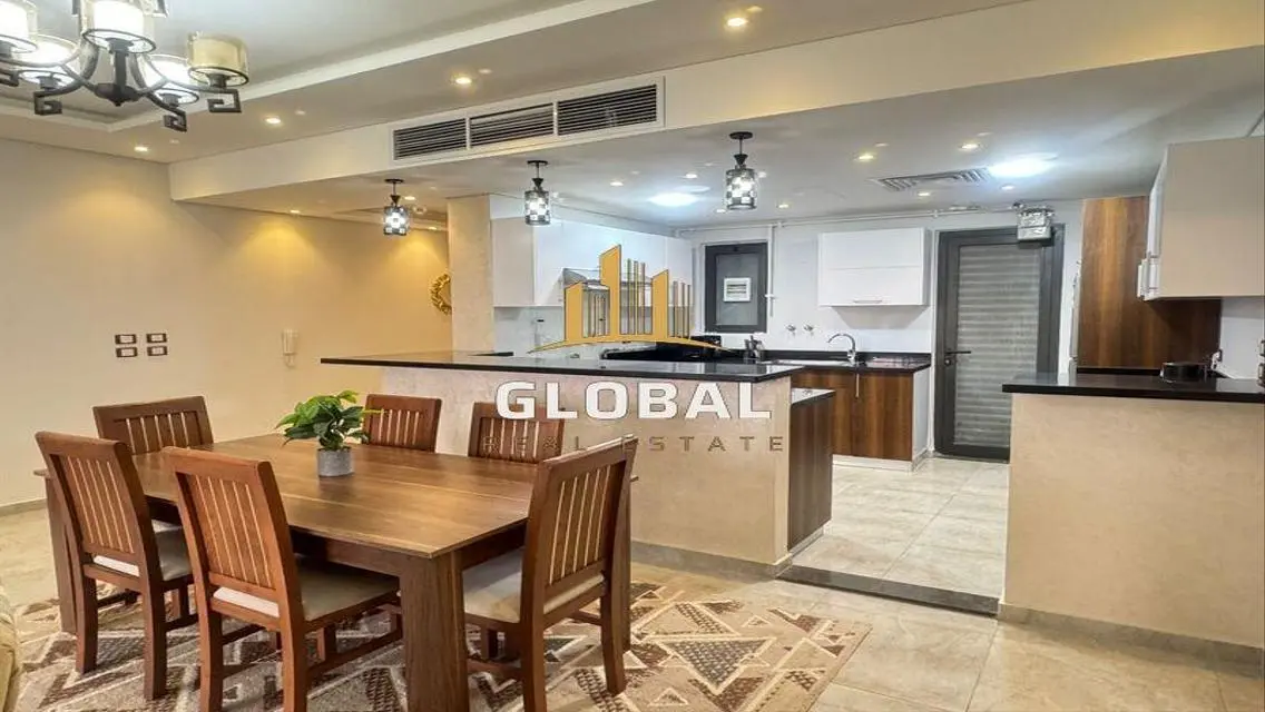 Stunning Apartment with Full Amenities in Prime Location