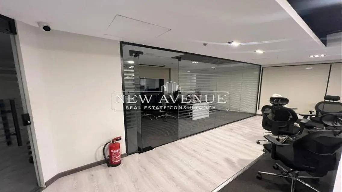 Fully finished office 550m at North 90 street