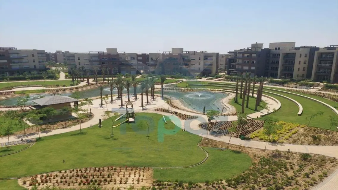 شقة للبيع في امبرفيل نيو جيزة lake view