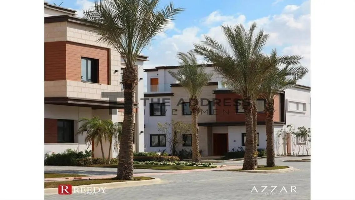 Limited units villas minutes from 90 St. over 10Y