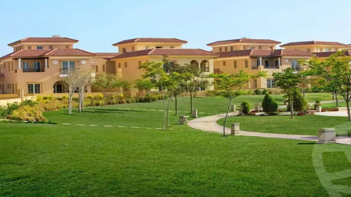 Twin house for rent in Mivida Compound -