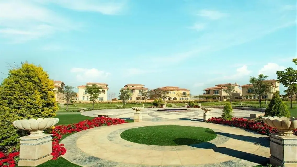 Twin house for rent in Mivida Compound -