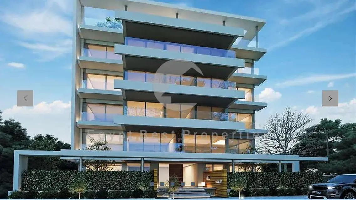 Ground floor resale in lake view residence R T M
