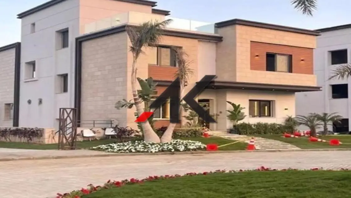 تاون كورنر للبيع بالتقسيط في أزار انفينيتي