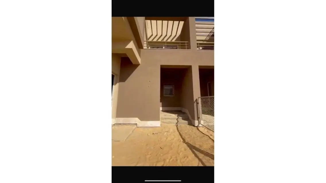 لقطه لسرعه البيع توين هاوس في بالم هيلز نيو كايرو