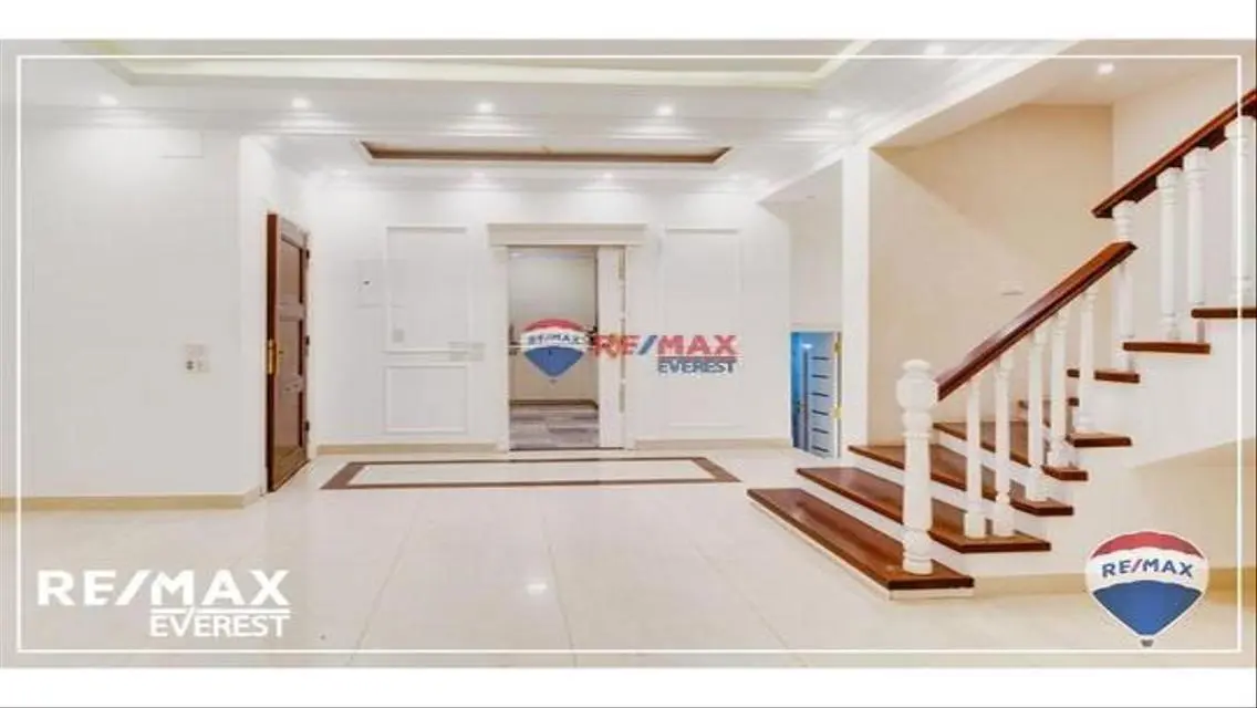 I-Villa Graden Kitchen and AC&#39;s - M.V Giza Plateau