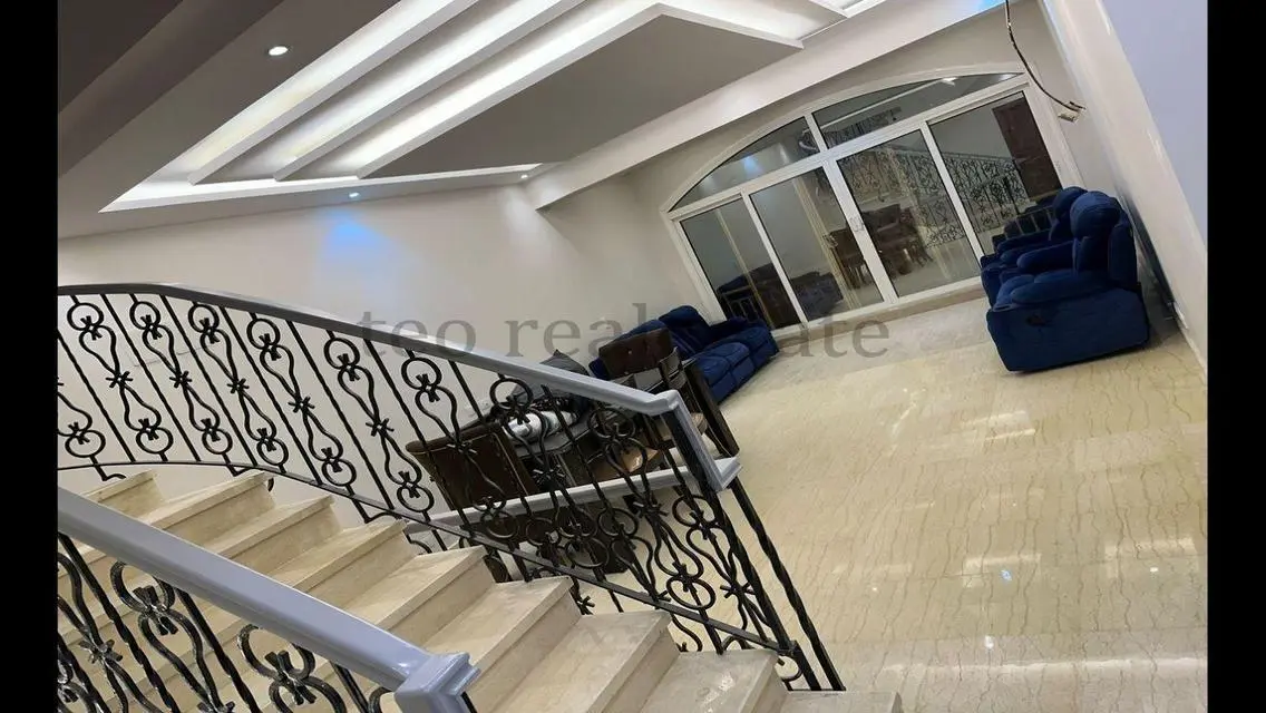 فيلا فاضيه لقطه بتشطيبات الترا لوكس اول سكن