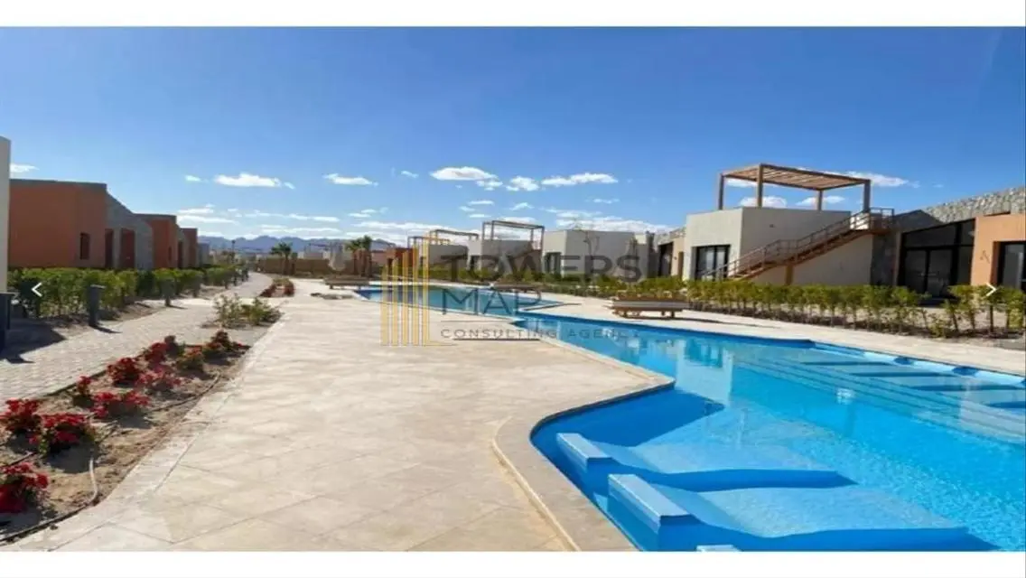 Villa fully finished /2 BR with plot 400m /over 7y