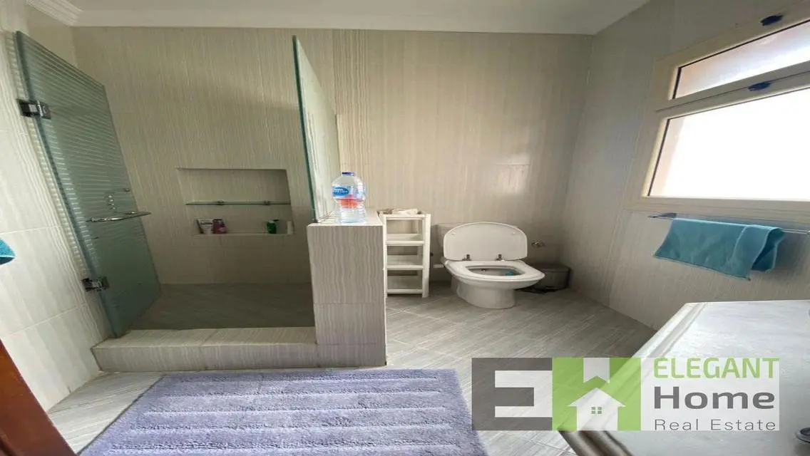 Luxury Villa with Private Garden and Pool in Prime Location