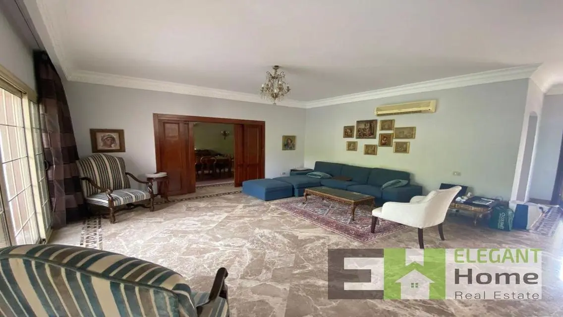Luxury Villa with Private Garden and Pool in Prime Location