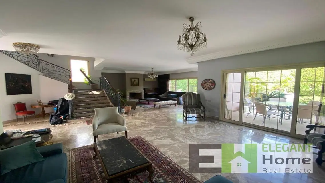 Luxury Villa with Private Garden and Pool in Prime Location