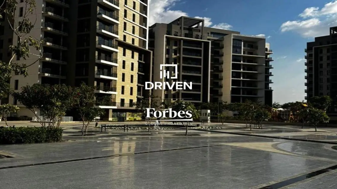 Apartment in installments -super lux - AC- Sale