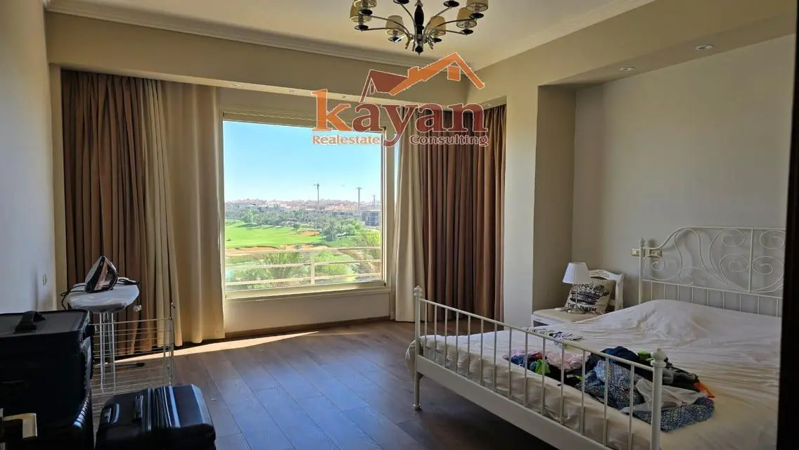 Furnished apartment, first row, golf 200 m