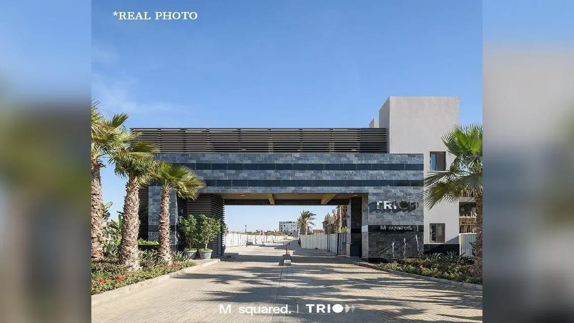 دوبلكس استلام فورى أرضى بجاردن225م ف الجولدن سكوير