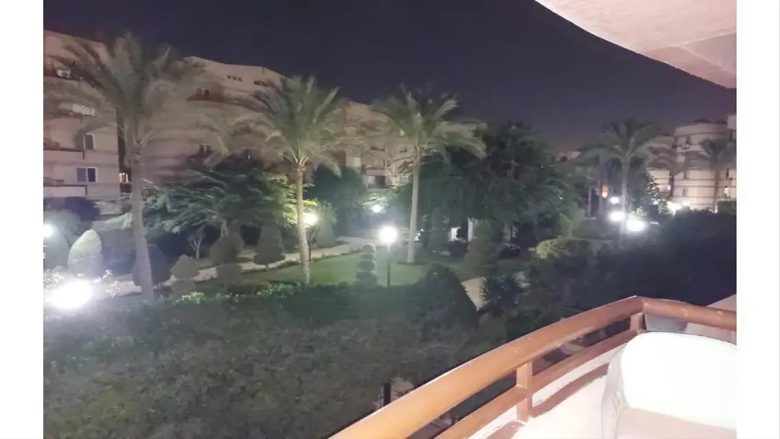 بقرب من مول جيت واي بفيو جاردن بحري بتشطيبات خاصة