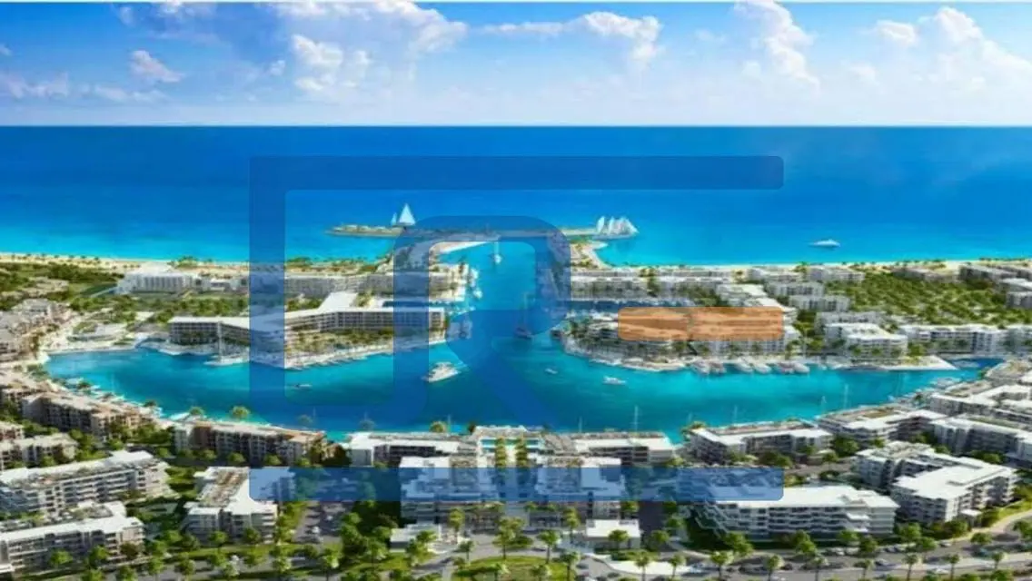 شاليه دور أرضي على حمام سباحة في مراسي مارينا