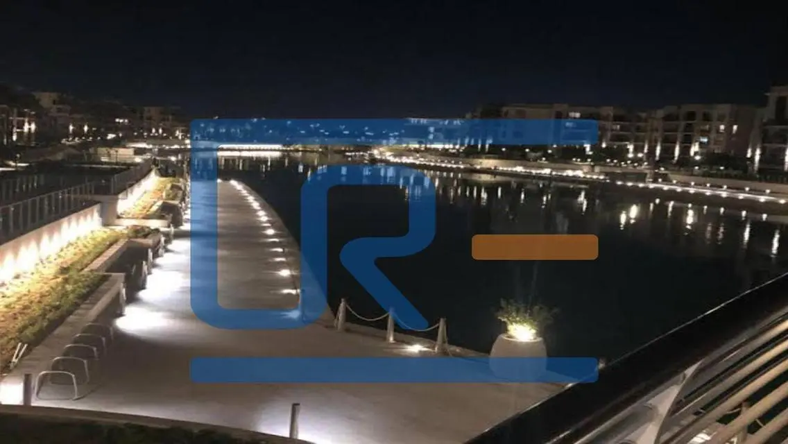 شاليه دور أرضي على حمام سباحة في مراسي مارينا