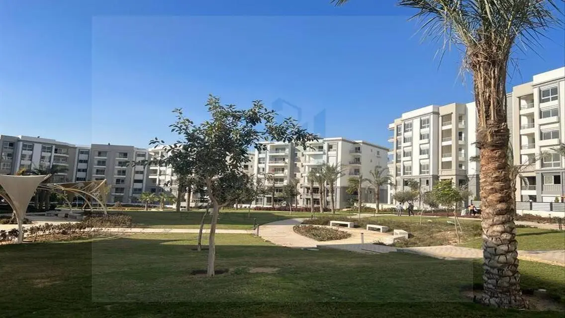 شقه لوكيشن مميز باقل مقدم كمبوند هايد بارك
