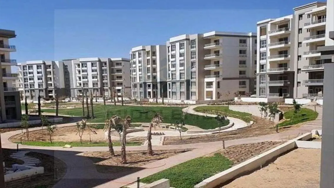 شقه لوكيشن مميز باقل مقدم كمبوند هايد بارك