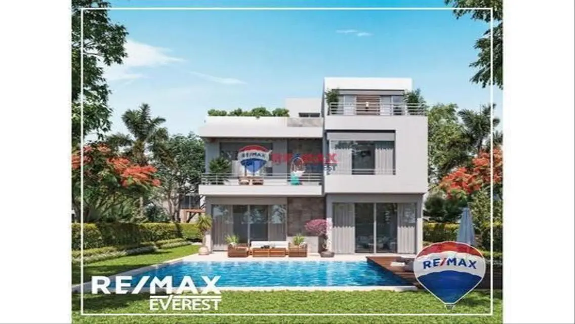 Townhouse in The Crown Palm Hills-Attractive Price