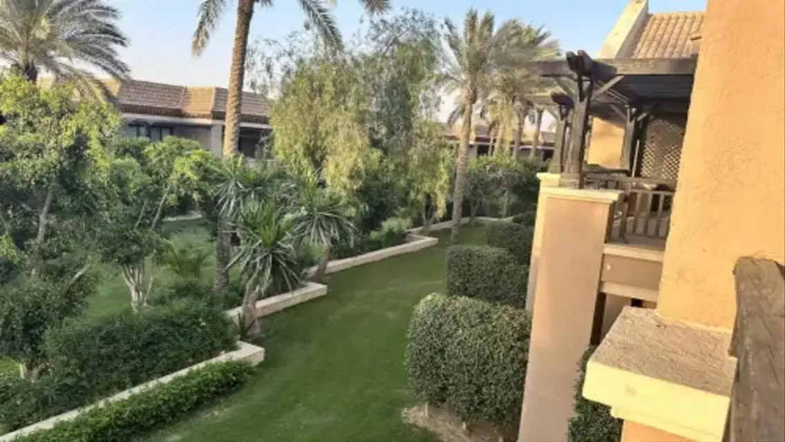 Luxurious Apartment with Spacious Design and Complete Amenities