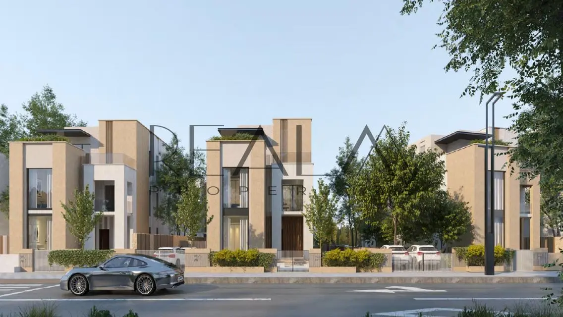 Luxurious Villa for Sale with Spacious Interiors in the Heart of the City