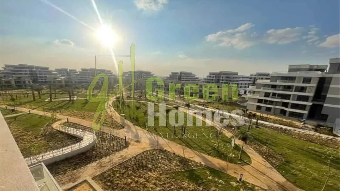 Duplex Garden in Sky Condos – Direct on Main Park