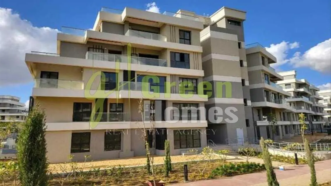 Duplex Garden in Sky Condos – Direct on Main Park