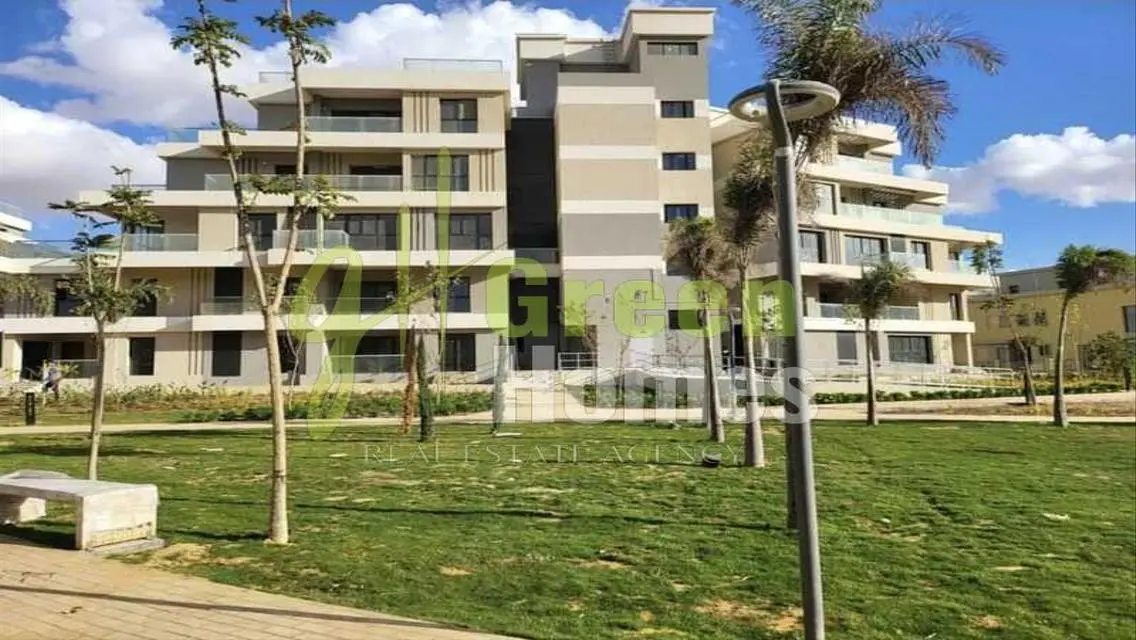 Duplex Garden in Sky Condos – Direct on Main Park