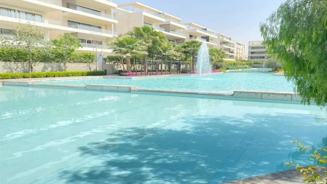 Apt+Garden With Pool Resale Lake view 2 installmen