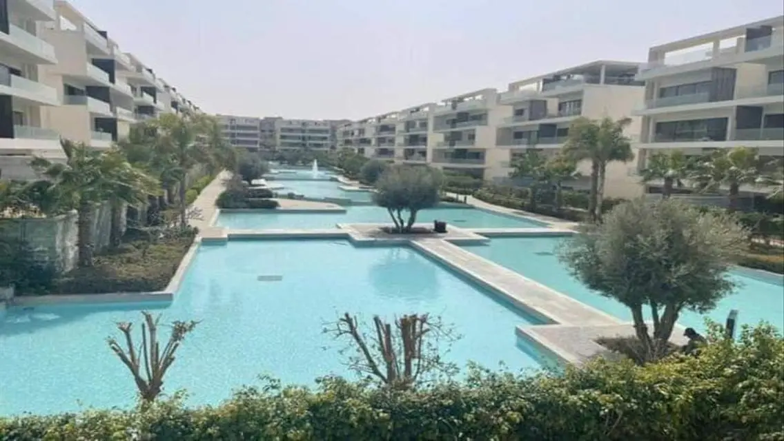 Apt+Garden With Pool Resale Lake view 2 installmen
