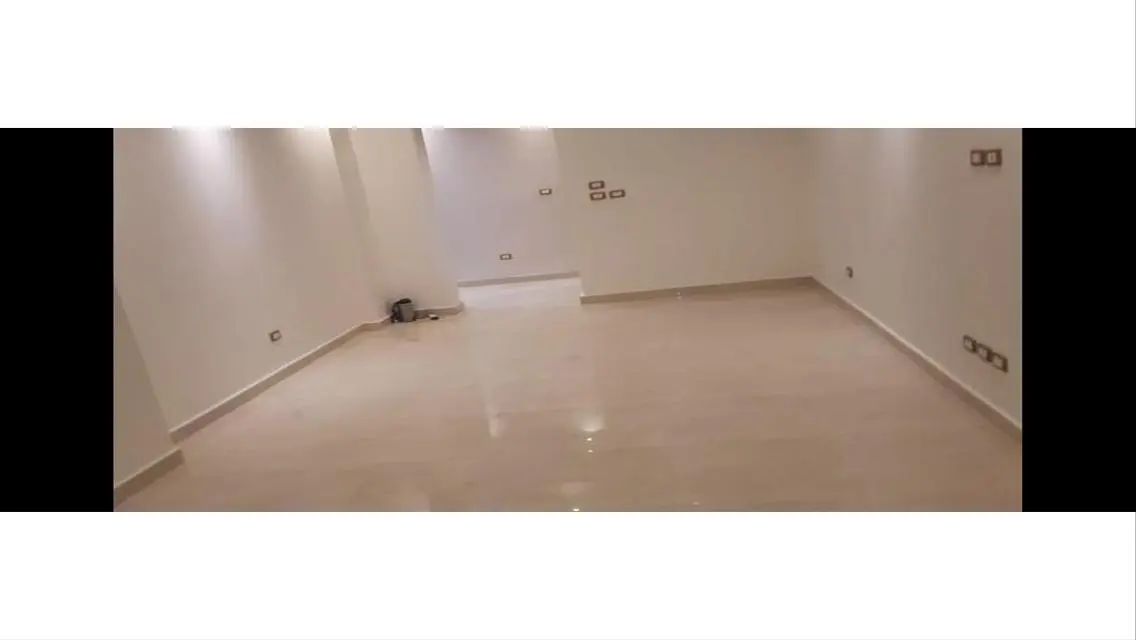 شقه للايجار فى كمبوند الخمائل موقع مميز الشيخ زايد