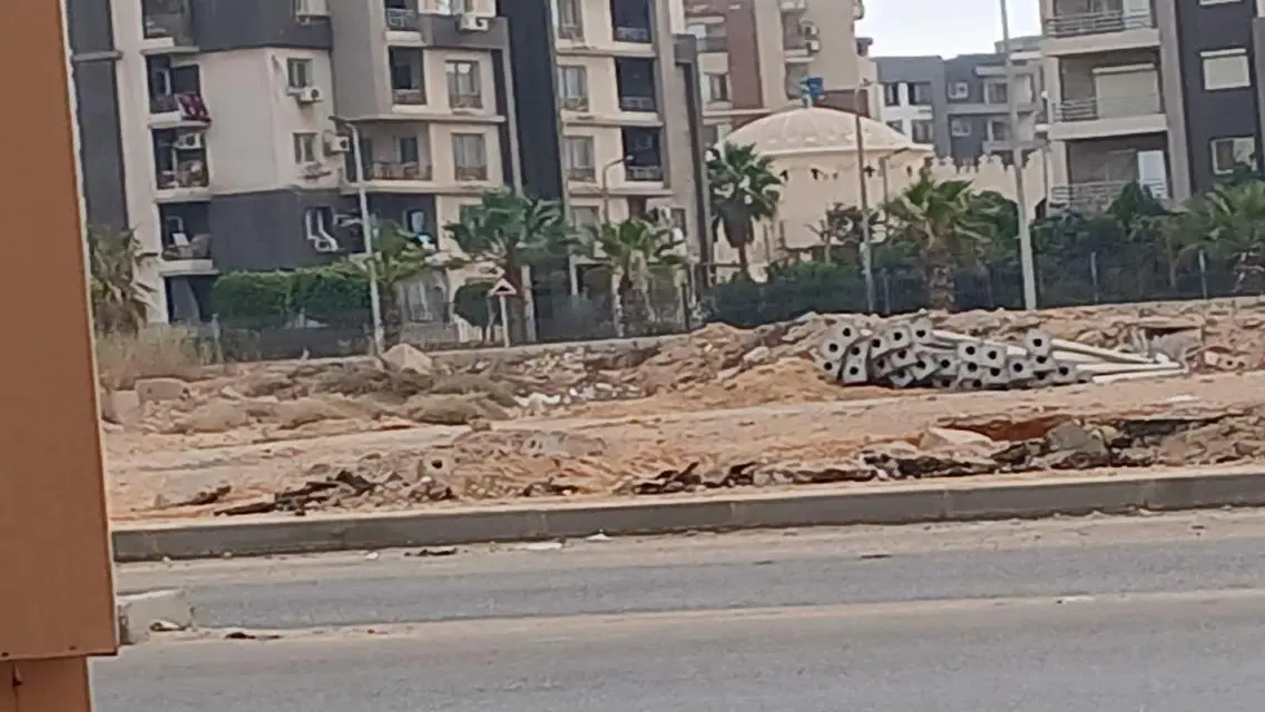 للايجارفي كمبوند اليكو ستي بدر ثلاث مكيفات