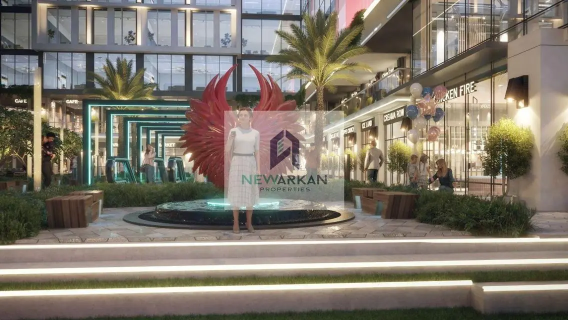 Shop in front of The Gate Plaza, with instalments